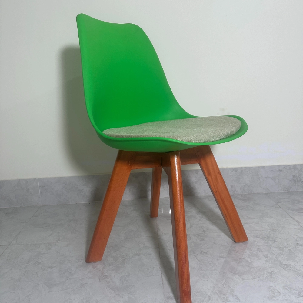 Solfa Tulip Chair